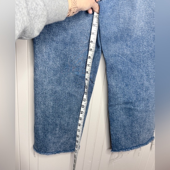 Express Super High Waisted Ripped Modern Straight Jeans - Picture 8 of 9